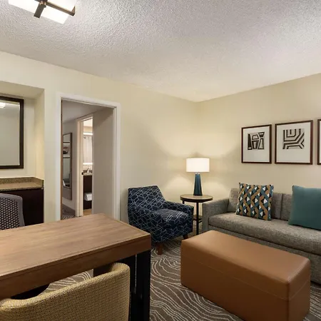 Embassy Suites By Hilton Phoenix Tempe-3